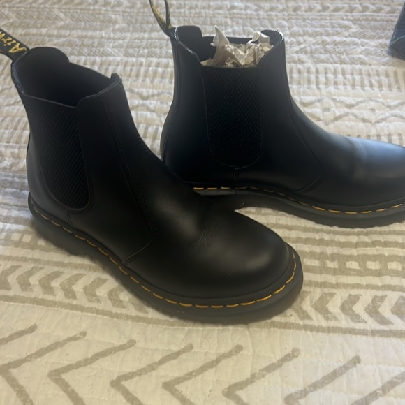 Doc Martin Boots - Picture 2 of 3